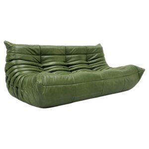 Canapé Togo français en cuir vert forêt de Michel Ducaroy Ligne Roset.